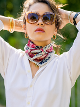 Charger l'image dans la galerie, Le petit foulard Marie-Madeleine - Louise Groux X Caladia
