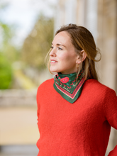 Charger l'image dans la galerie, Le petit foulard Vivre d'amour vert