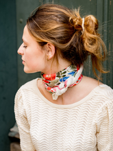 Charger l'image dans la galerie, Le petit foulard Liseron - frise rose