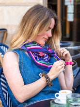 Charger l'image dans la galerie, Le grand foulard Vivre d'amour violet