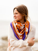 Charger l'image dans la galerie, Le grand foulard Ancolie caramel