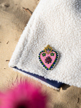 Charger l'image dans la galerie, Broche Sacré-Coeur