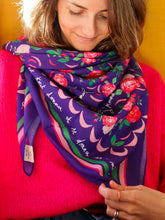 Charger l'image dans la galerie, Le grand foulard Vivre d'amour violet