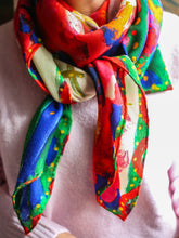 Charger l&#39;image dans la galerie, Le foulard &quot;Fille de Sion&quot; Louise Groux X Caladia
