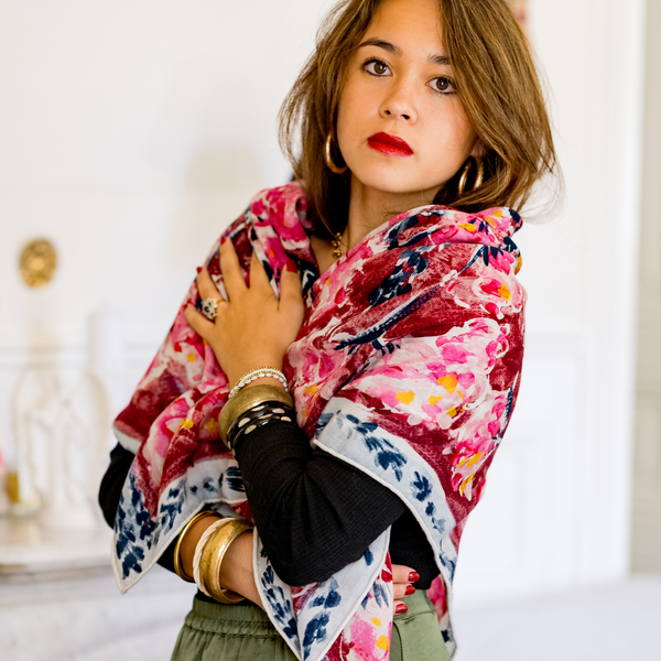Le grand foulard Marie-Madeleine- Louise Groux X Caladia