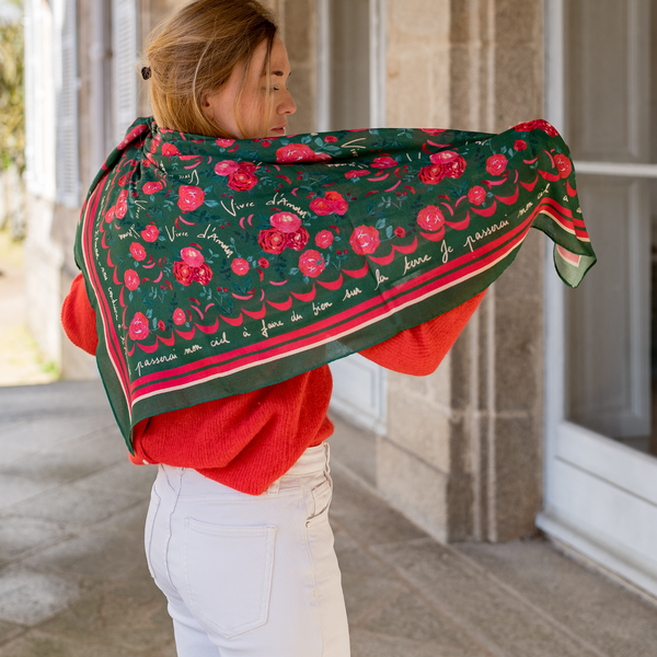 Le grand foulard Vivre d'amour vert