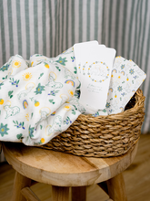 Charger l'image dans la galerie, Coffret Naissance Passiflore – Trousseau Complet
