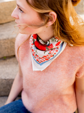 Charger l'image dans la galerie, Le petit foulard Liseron - frise bleue
