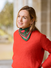 Charger l'image dans la galerie, Le petit foulard Vivre d'amour vert
