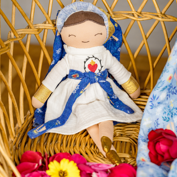 Poupée Notre Dame de Fatima