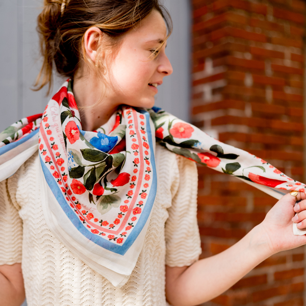 Le grand foulard Liseron - frise bleue