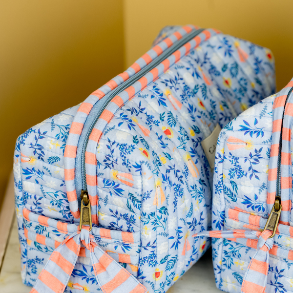 La trousse de Toilette Marie – Matelassée & Imperméable