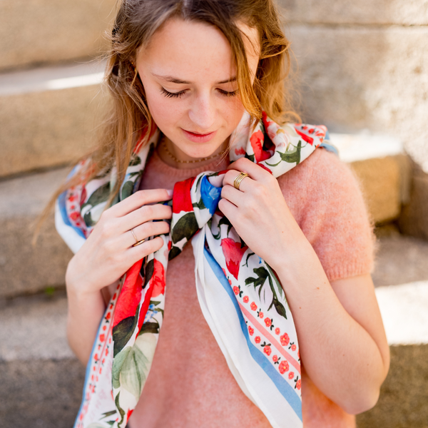 Le grand foulard Liseron - frise bleue