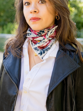 Charger l'image dans la galerie, Le petit foulard Marie-Madeleine - Louise Groux X Caladia
