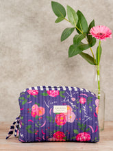Charger l&#39;image dans la galerie, Trousse de toilette Vivre d&#39;amour violet
