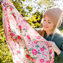 Charger l&#39;image dans la galerie, Grand Foulard Vivre d&#39;amour écru
