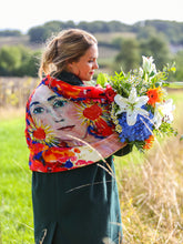 Charger l&#39;image dans la galerie, Le foulard &quot;Fille de Sion&quot; Louise Groux X Caladia
