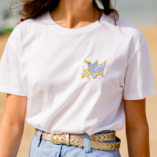 Le t-shirt brodé Colombe ciel